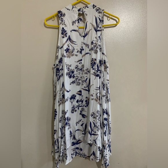 Hologram white Floral Dress - Picture 1 of 8